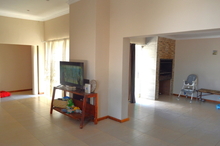 3 Bedroom Property for Sale in Wilkoppies North West